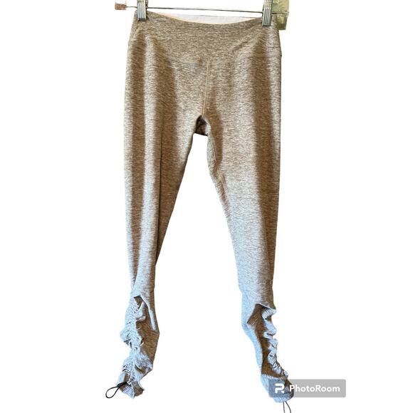 Beyond Yoga Beige Leggings Size Small with Ruching Detail - Picture 1 of 5